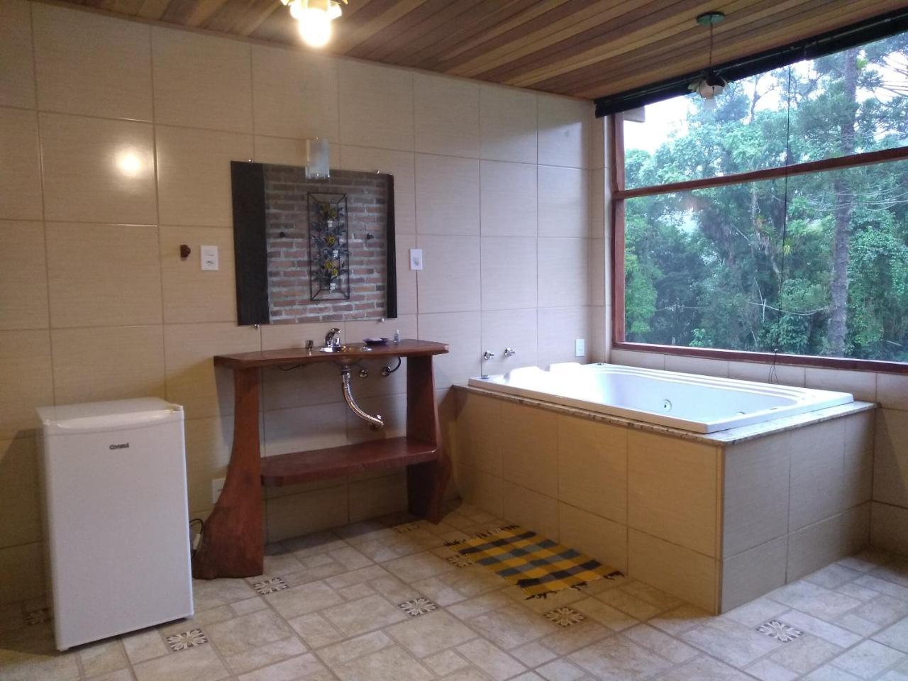 Chalet Decker,728385637:JPEG